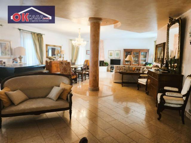 Villa Indipendente in vendita a Castel D'azzano, Veneto