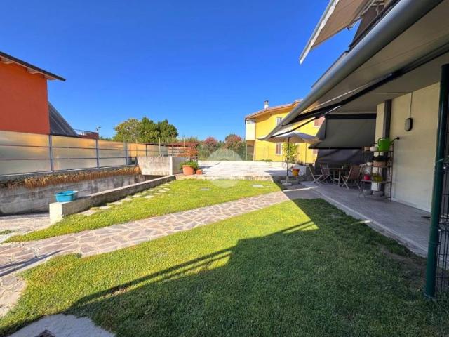 Villa Indipendente in vendita a Castel D'azzano, Veneto