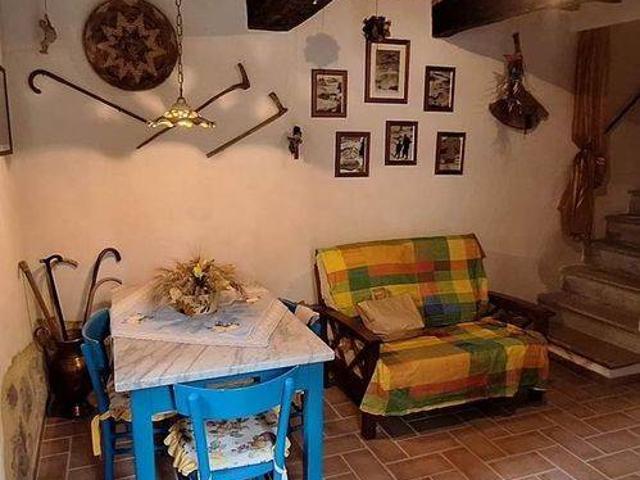 Villa Indipendente in vendita a Unione dei Comuni Montani Amiata Grossetana, Castel Del Piano