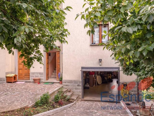 Villa Indipendente in vendita a Unione dell'Appennino Bolognese, Castel Di Casio