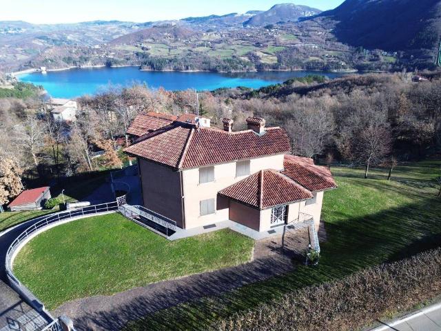 Villa Indipendente in vendita a Unione dell'Appennino Bolognese, Castel Di Casio