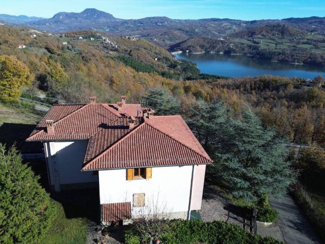 Villa Indipendente in vendita a Unione dell'Appennino Bolognese, Castel Di Casio