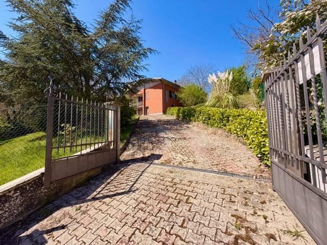 Villa Indipendente in vendita a Unione dell'Appennino Bolognese, Castel Di Casio