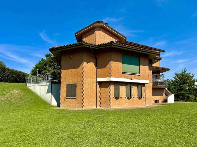Villa Indipendente in vendita a Unione dell'Appennino Bolognese, Castel Di Casio
