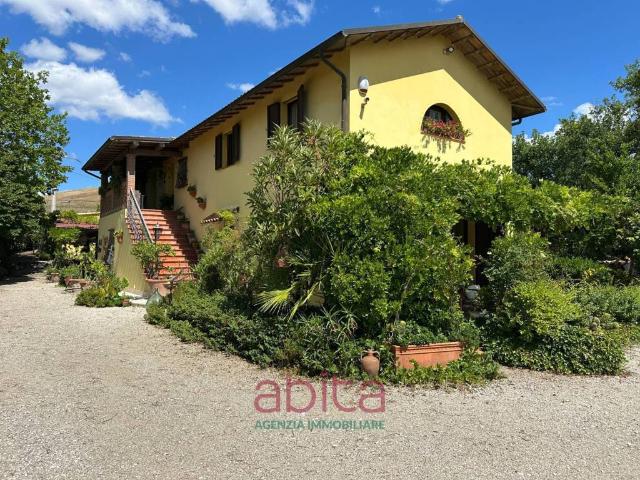 Villa Indipendente in vendita a Cerreto, Marche