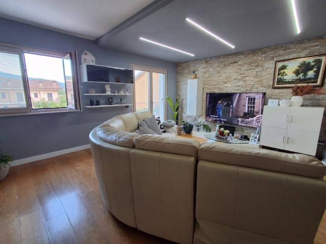 Villa Indipendente in vendita a Castel di Sangro, L'Aquila