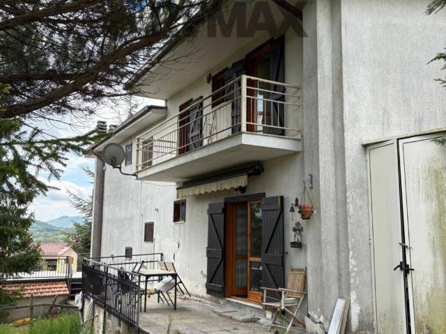 Villa Indipendente in vendita a Castel Di Sangro, Abruzzo