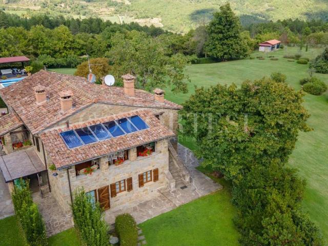 Villa Indipendente in vendita a Castel Focognano, Toscana