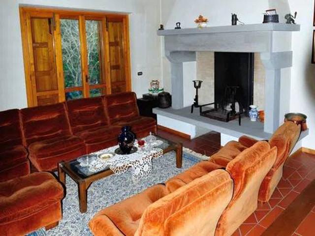 Villa Indipendente in vendita a Castel Focognano, Toscana