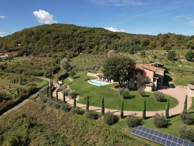 Villa Indipendente in vendita a Castel Focognano, Toscana