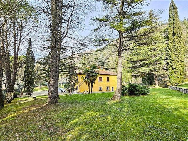 Villa Indipendente in vendita a Castel Focognano, Toscana