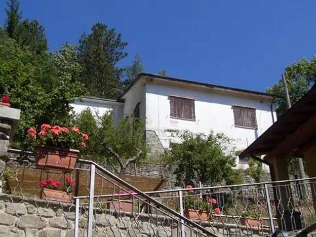 Villa Indipendente in vendita a Castel Focognano, Toscana
