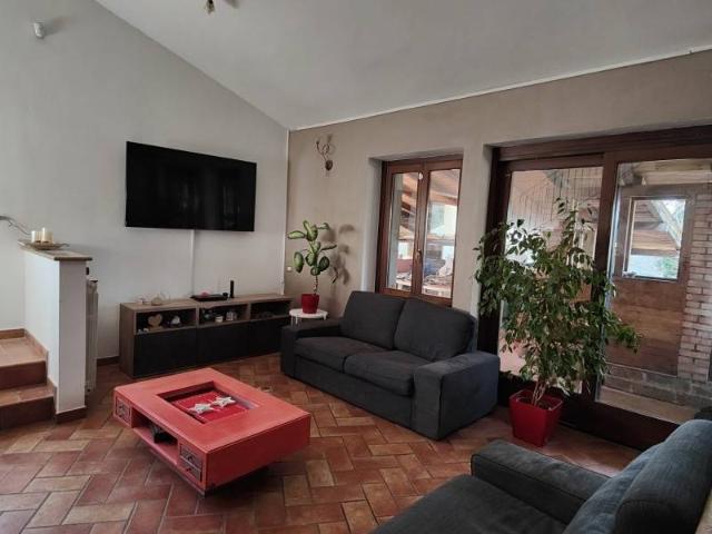 Villa Indipendente in vendita a Castel Giorgio, Umbria