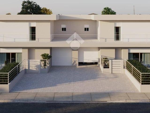 Villa Indipendente in vendita a Castel Goffredo, Lombardia
