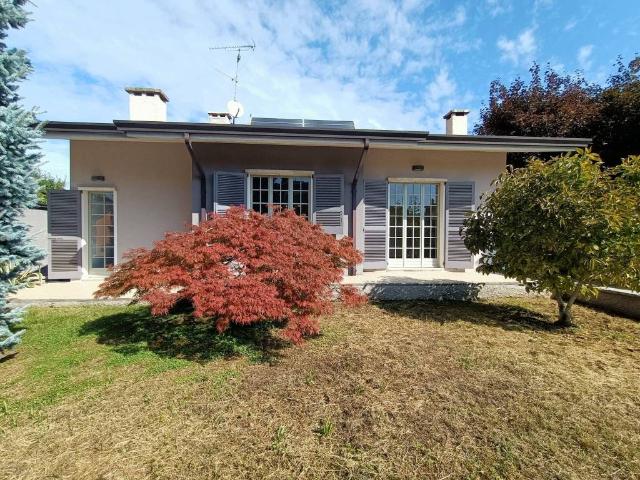 Villa Indipendente in vendita a Castel Goffredo, Lombardia