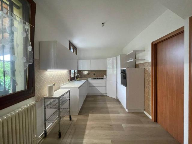 Villa Indipendente in vendita a Unione Reno Galliera, Castel Maggiore