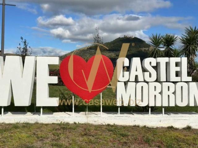 Villa Indipendente in vendita a Castel Morrone, Campania