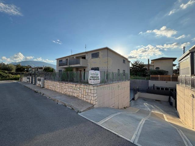 Villa Indipendente in vendita a Castel San Giorgio, Campania