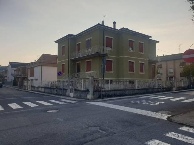 Villa Indipendente in vendita a Castel San Giovanni, Reggio Emilia