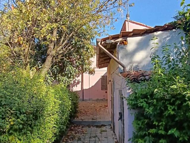 Villa Indipendente in vendita a Castel San Giovanni, Reggio Emilia