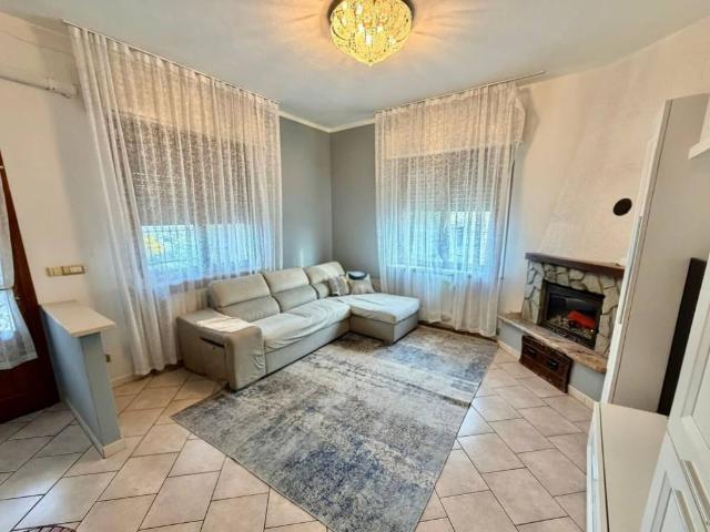 Villa Indipendente in vendita a Castel San Giovanni, Reggio Emilia