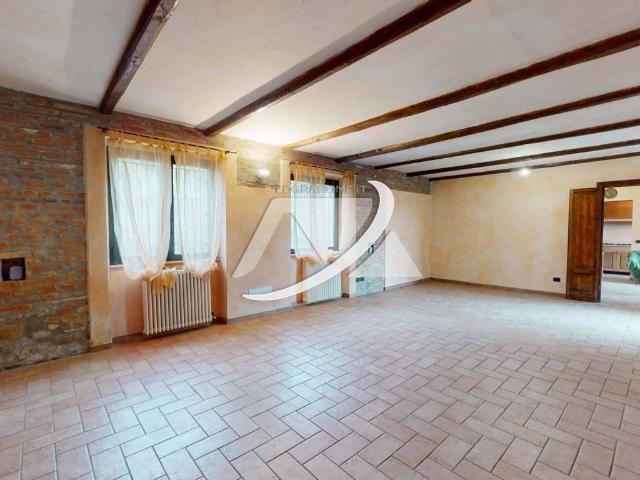 Villa Indipendente in vendita a Castel San Giovanni, Reggio Emilia