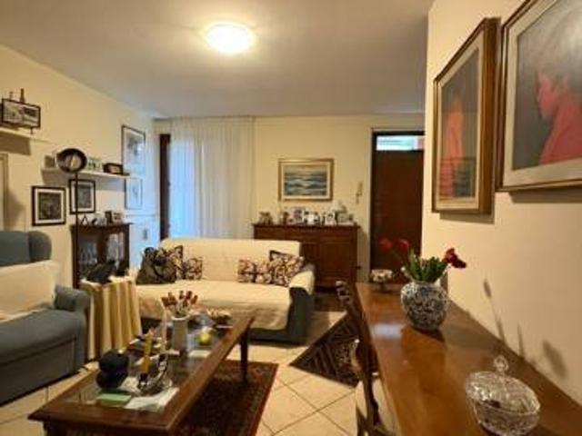 Villa Indipendente in vendita a Fontana Pradosa, Castel San Giovanni