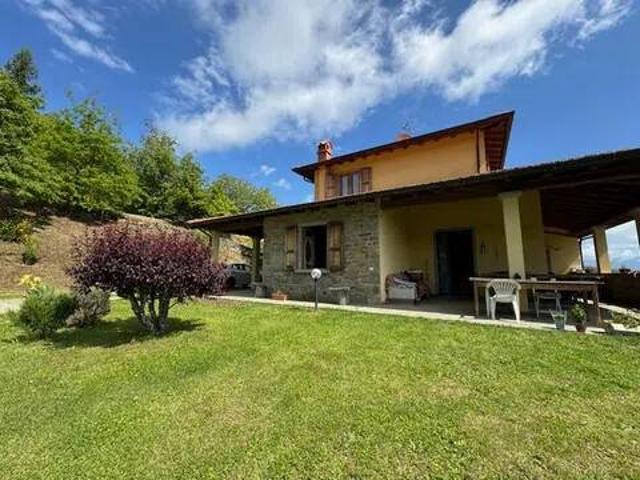 Villa Indipendente in vendita a Castel San Niccolò, Toscana
