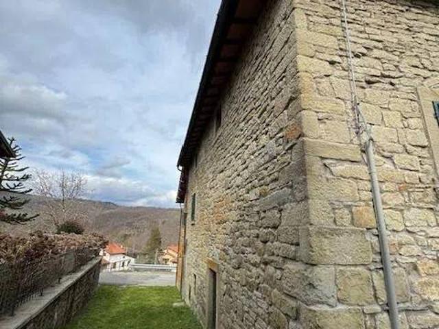 Villa Indipendente in vendita a Monte, Castel San Niccolò