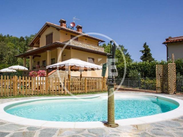 Villa Indipendente in vendita a Cetica, Castel San Niccolò