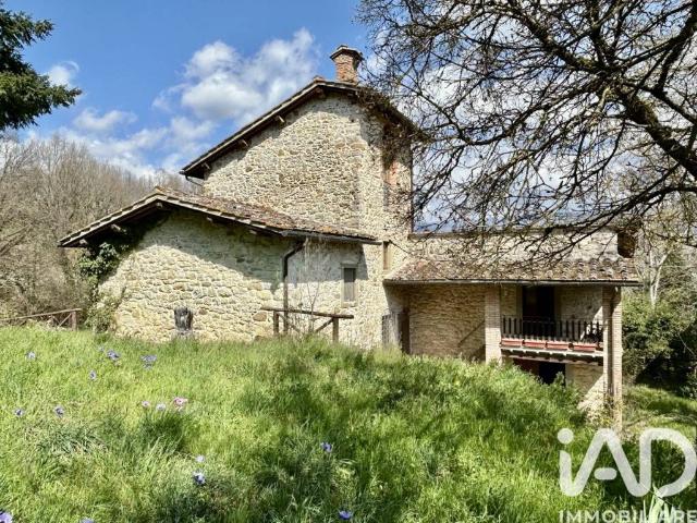 Villa Indipendente in vendita a Castel San Niccolò, Toscana