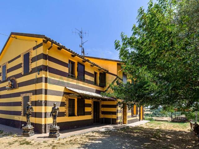 Villa Indipendente in vendita a Nuovo Circondario Imolese, Castel San Pietro Terme
