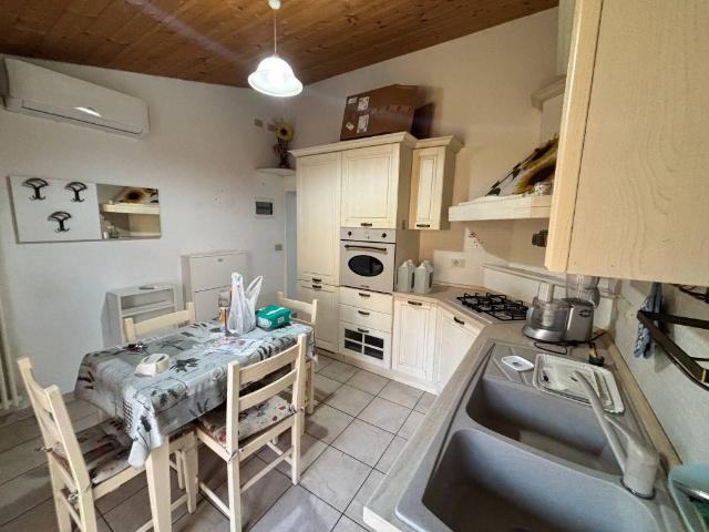 Villa Indipendente in vendita a Nuovo Circondario Imolese, Casalfiumanese