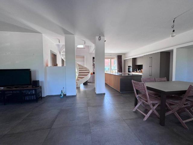 Villa Indipendente in vendita a Nuovo Circondario Imolese, Castel San Pietro Terme
