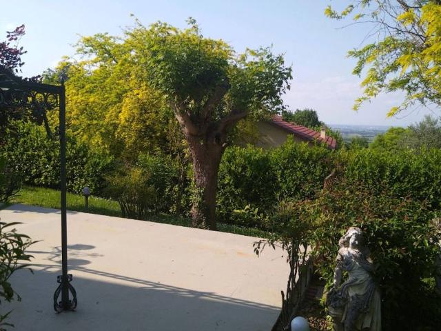 Villa Indipendente in vendita a Nuovo Circondario Imolese, Castel San Pietro Terme