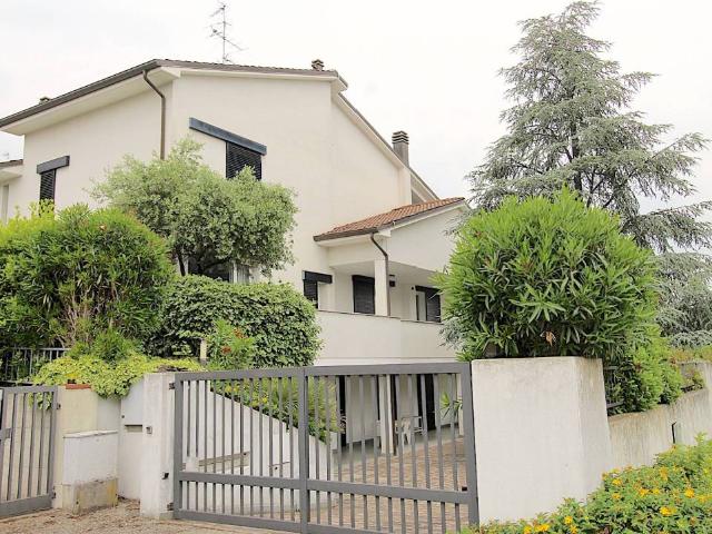 Villa Indipendente in vendita a Liano, Castel San Pietro Terme