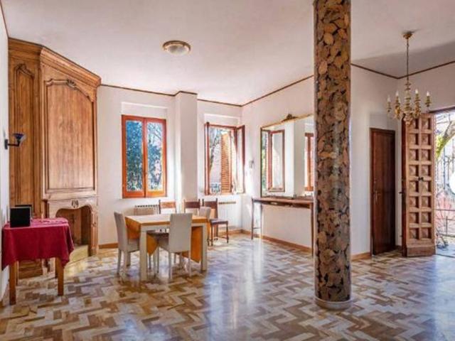 Villa Indipendente in vendita a Località Alfina, Castel Viscardo
