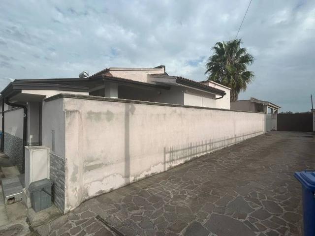 Villa Indipendente in vendita a Villaggio del Sole, Castel Volturno
