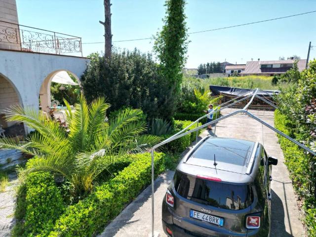 Villa Indipendente in vendita a Baia Verde, Castel Volturno