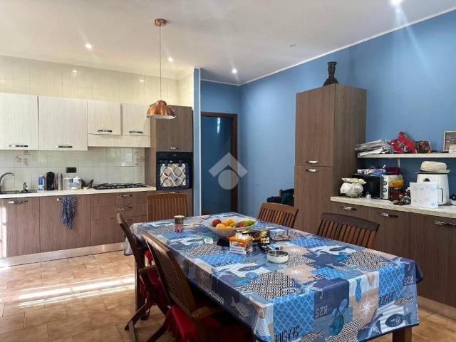Villa Indipendente in vendita a Destra Volturno, Castel Volturno