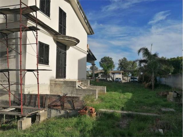 Villa Indipendente in vendita a Villaggio del Sole, Castel Volturno