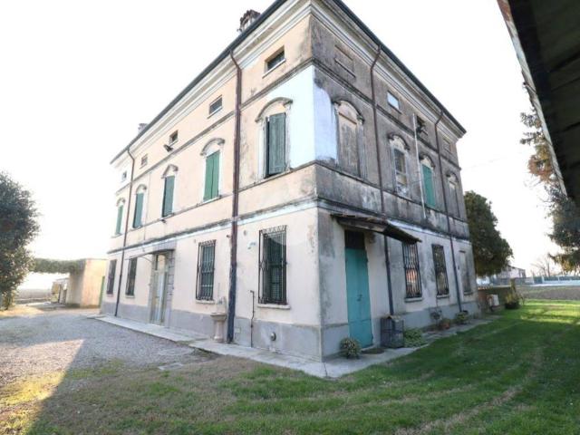 Villa Indipendente in vendita a San Giorgio Bigarello, Castelbelforte