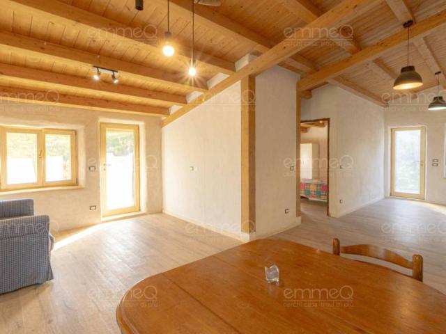 Villa Indipendente in vendita a Castelbuono, Sicilia