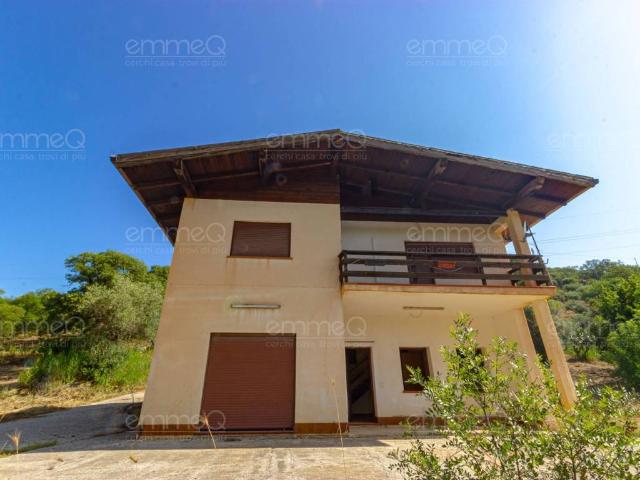 Villa Indipendente in vendita a Castelbuono, Sicilia