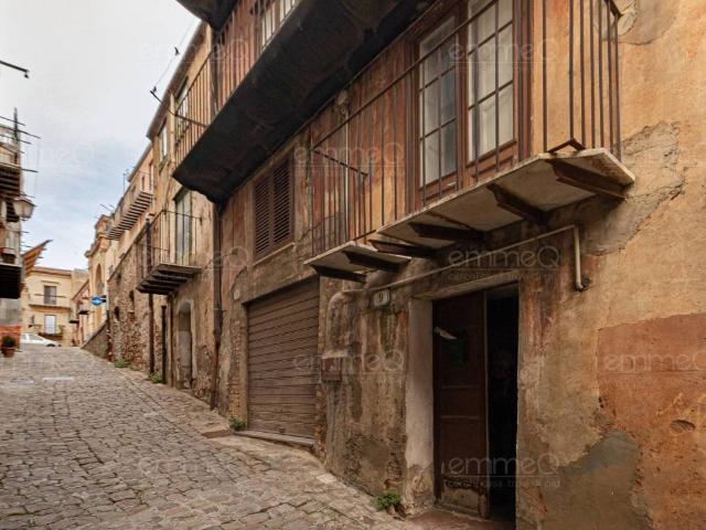 Villa Indipendente in vendita a Vallone, Castelbuono
