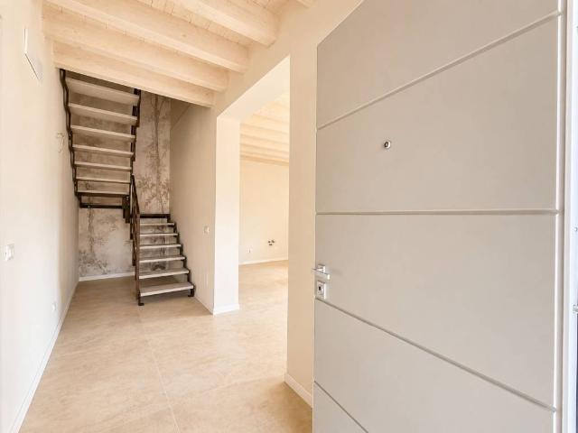 Villa Indipendente in vendita a Castelcovati, Lombardia