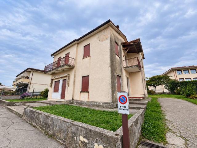 Villa Indipendente in vendita a Cannareggio, Castelcucco