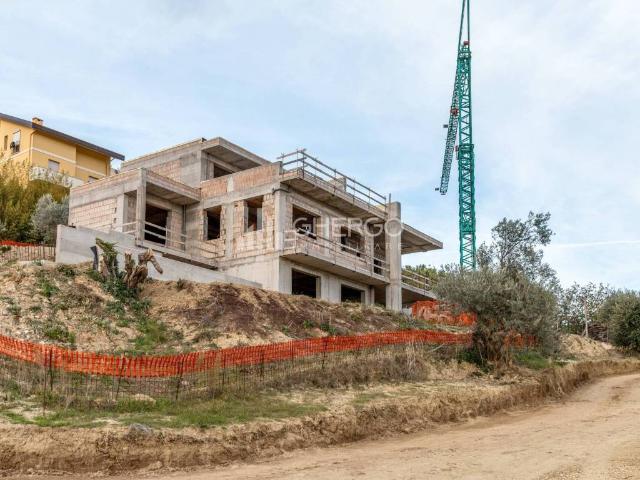 Villa Indipendente in vendita a Acquaviva, Marche