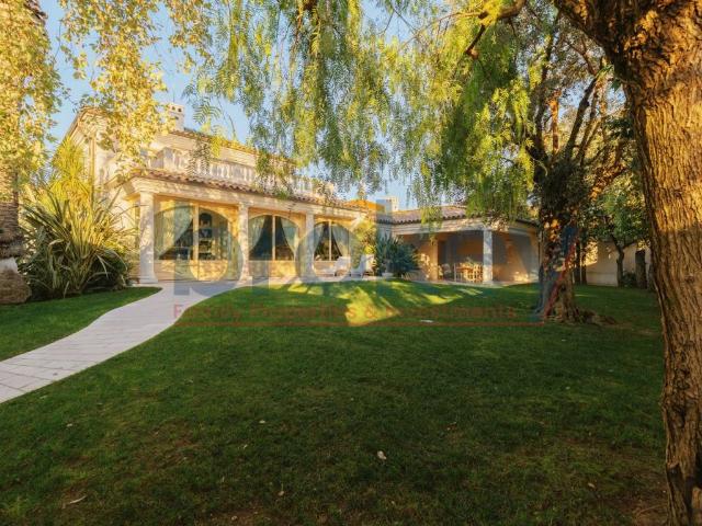 Villa Indipendente in vendita a Crocette, Marche