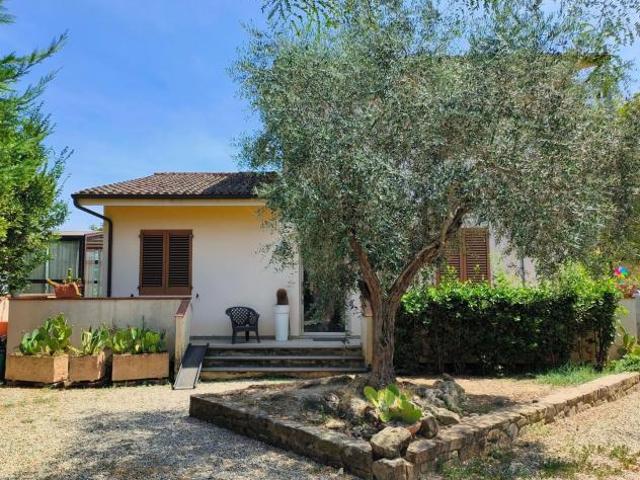 Villa Indipendente in vendita a Unione dei Comuni Circondario dell'Empolese Valdelsa, Castelfiorentino